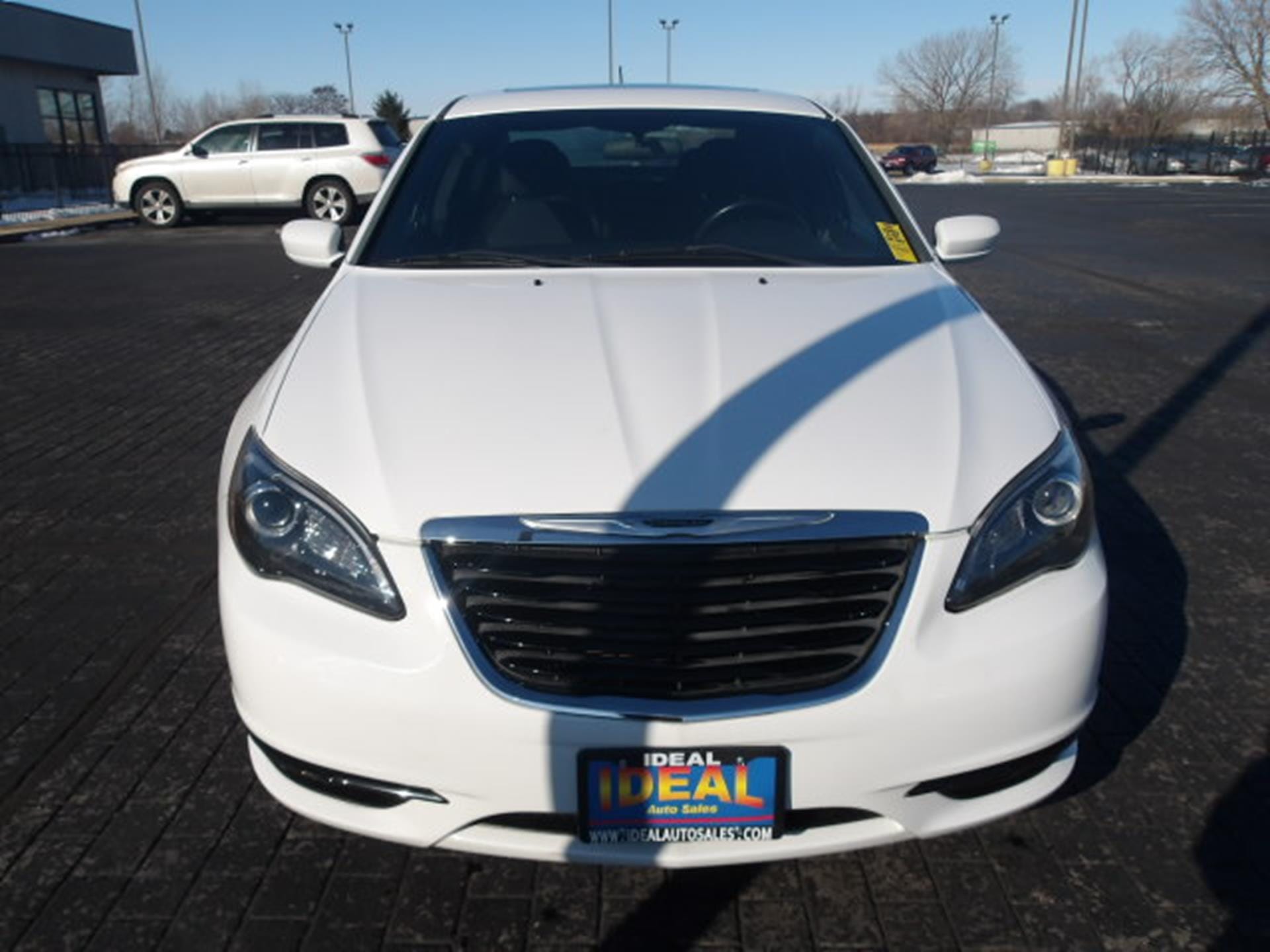 2014 Chrysler 200 1C3CCBBG1EN176502